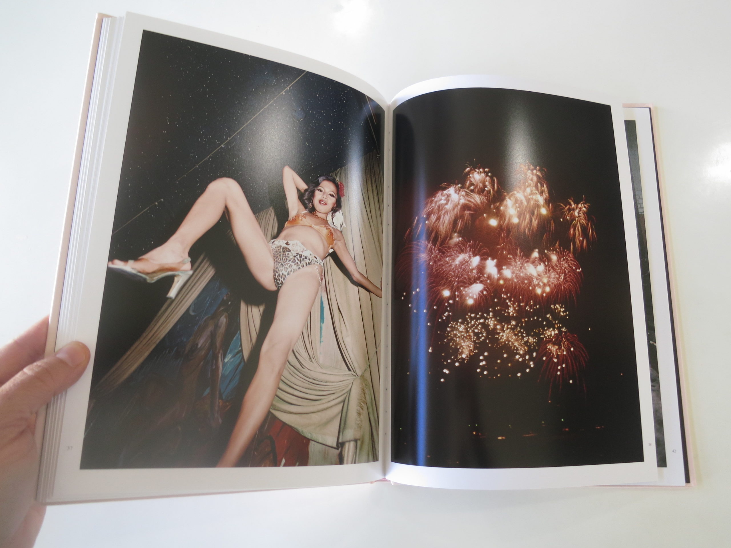 Erotic Photography Book Reviewing Veronika New